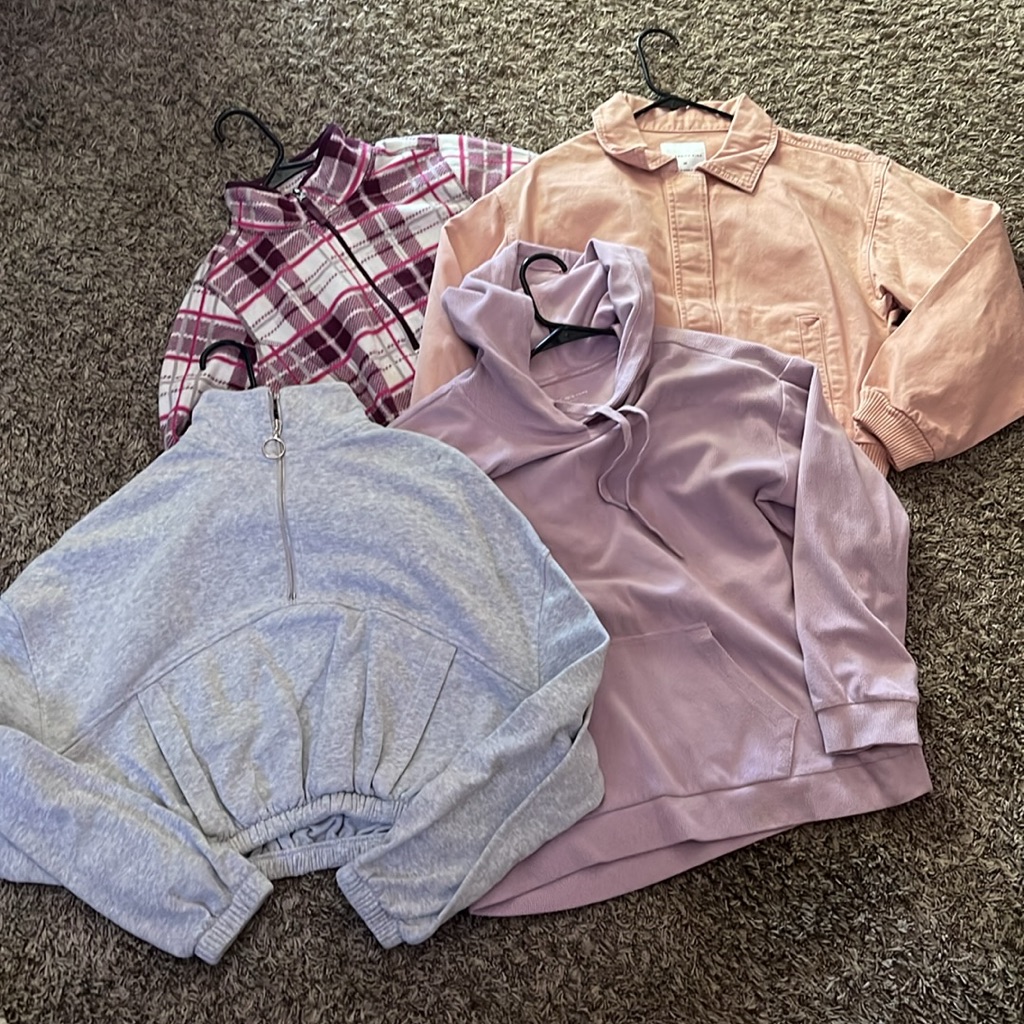 Bundle 4 Sweaters
